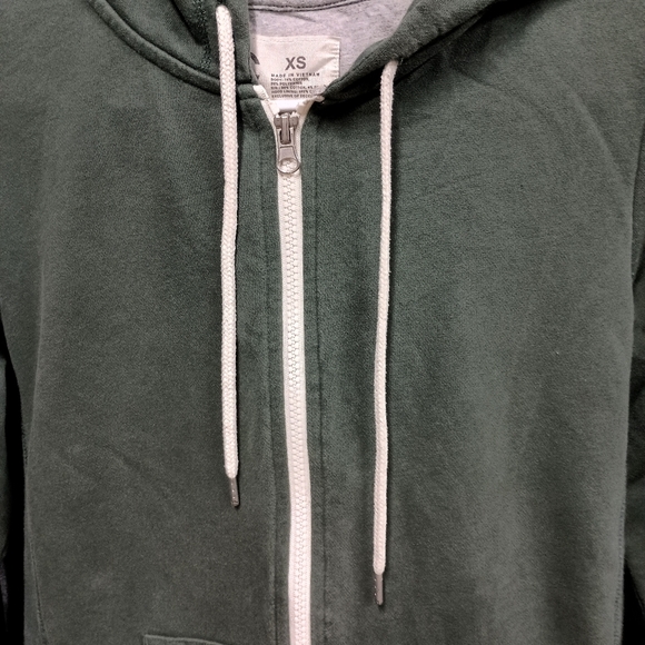 Cozy Green Zip-Up Hoodie - Picture 8 of 8